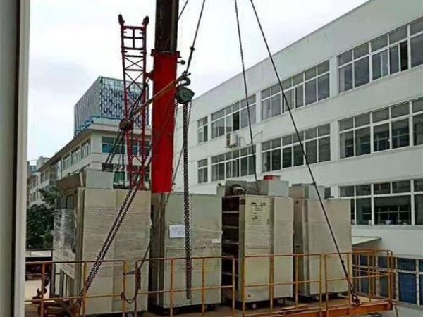永嘉县吊车出租公司电话_吊车出租：小吊车具有哪些功用特色
